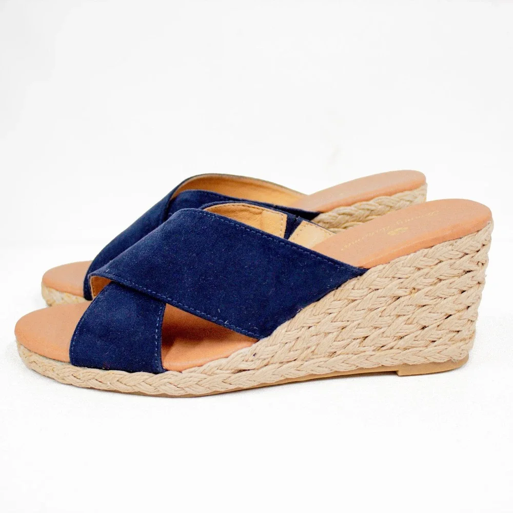 Sold! - Picture 8 of 13